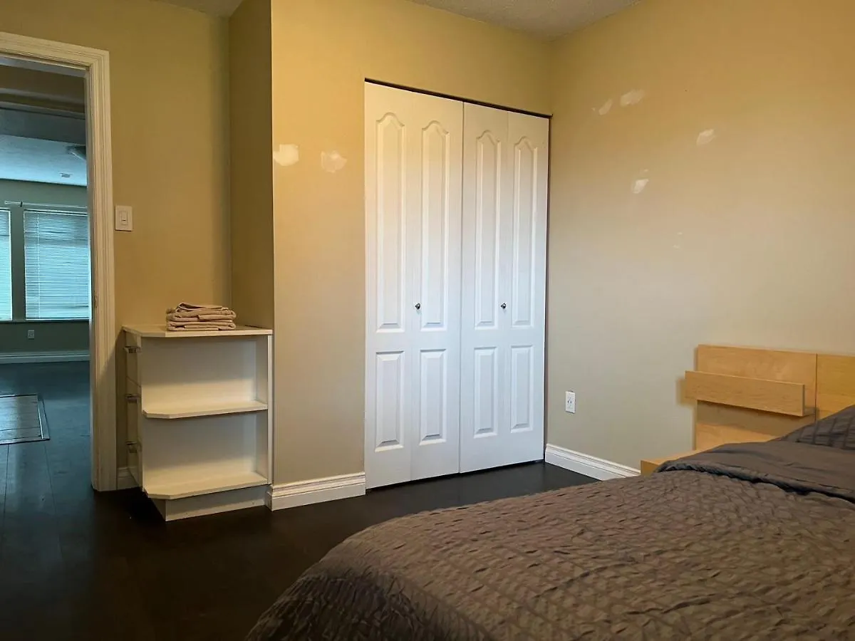 One Bedroom, One Living Room, One Kitchen And One Bathroom With Independent Access Richmond Canada